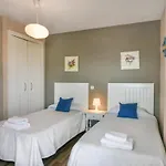 Fantastic Seaviews & Pool, Close To Beach