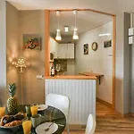 Fantastic Seaviews & Pool, Close To Beach