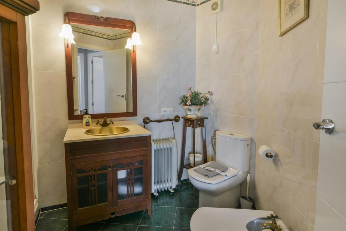 Apartment Fantastic Seaviews & Pool, Close To *