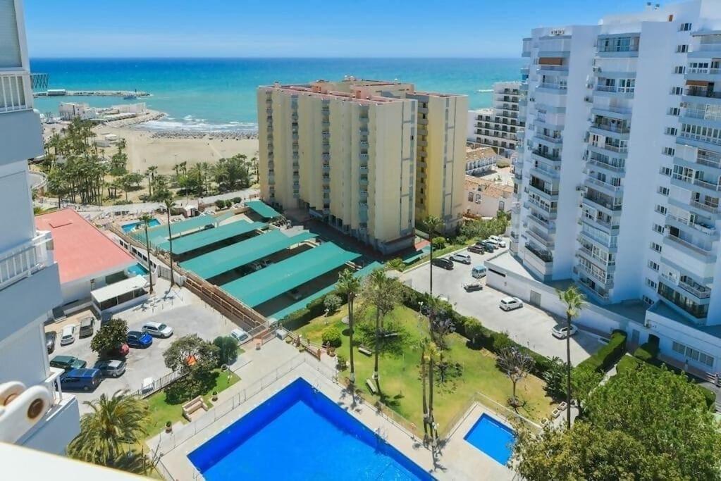Fantastic Seaviews & Pool, Close To *