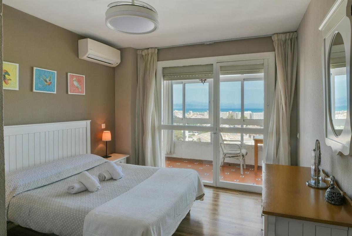 Fantastic Seaviews & Pool, Close To Apartment *